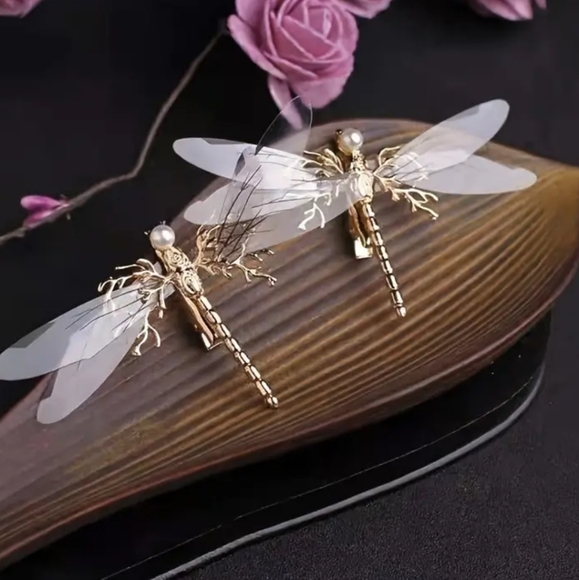 CUTE DRAGONFLY HAIR PINS - Picture 2 of 8